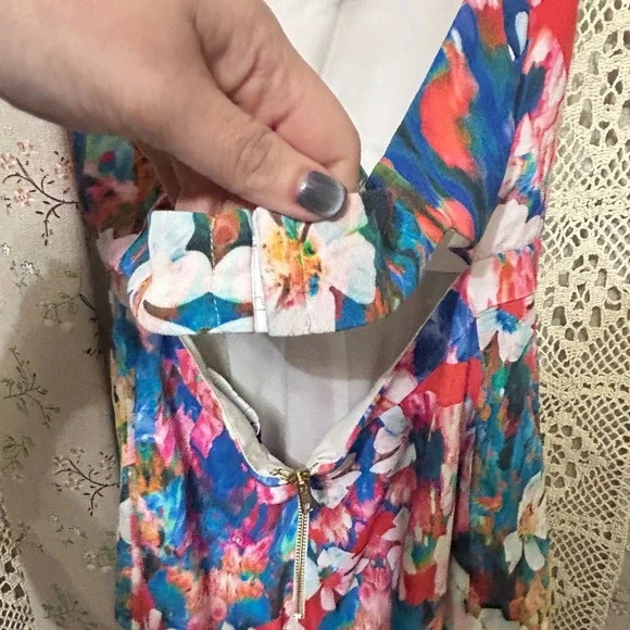 Revolve NBD x The Naven Twins Floral Cutout Romper Size Small EUC‎ - Picture 3 of 10